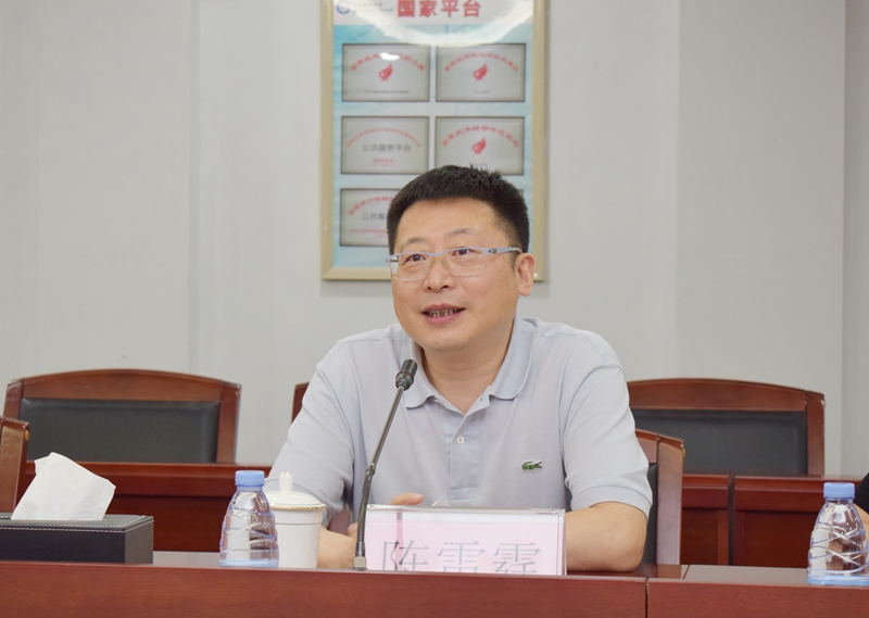 陈雷霆讲话.JPG